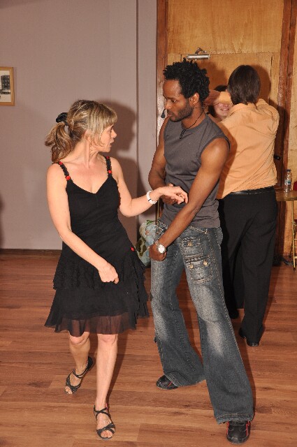 min 2009 04 05 station danse 097